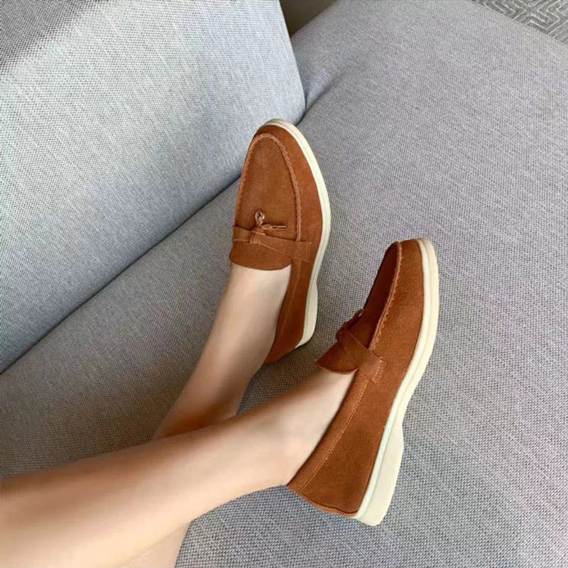 Elegant Women's Loafers with Stylish Buckle Detail