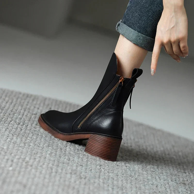 Sleek Leather Ankle Boots for Everyday Style