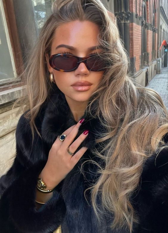 Vintage Inspired Classic Sunglasses with Clear Lenses