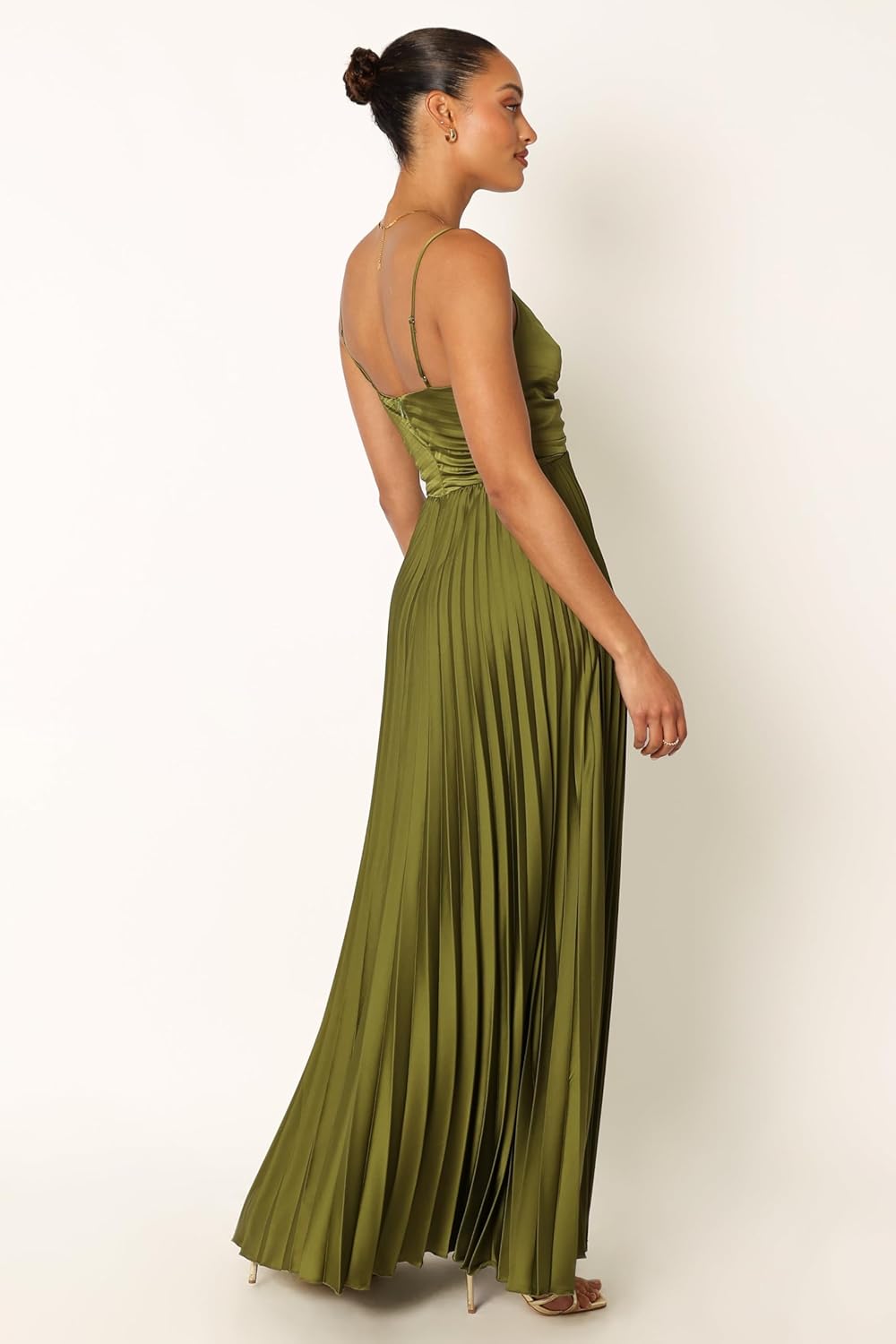 Elegant Pleated Midi Dress for Formal Occasions
