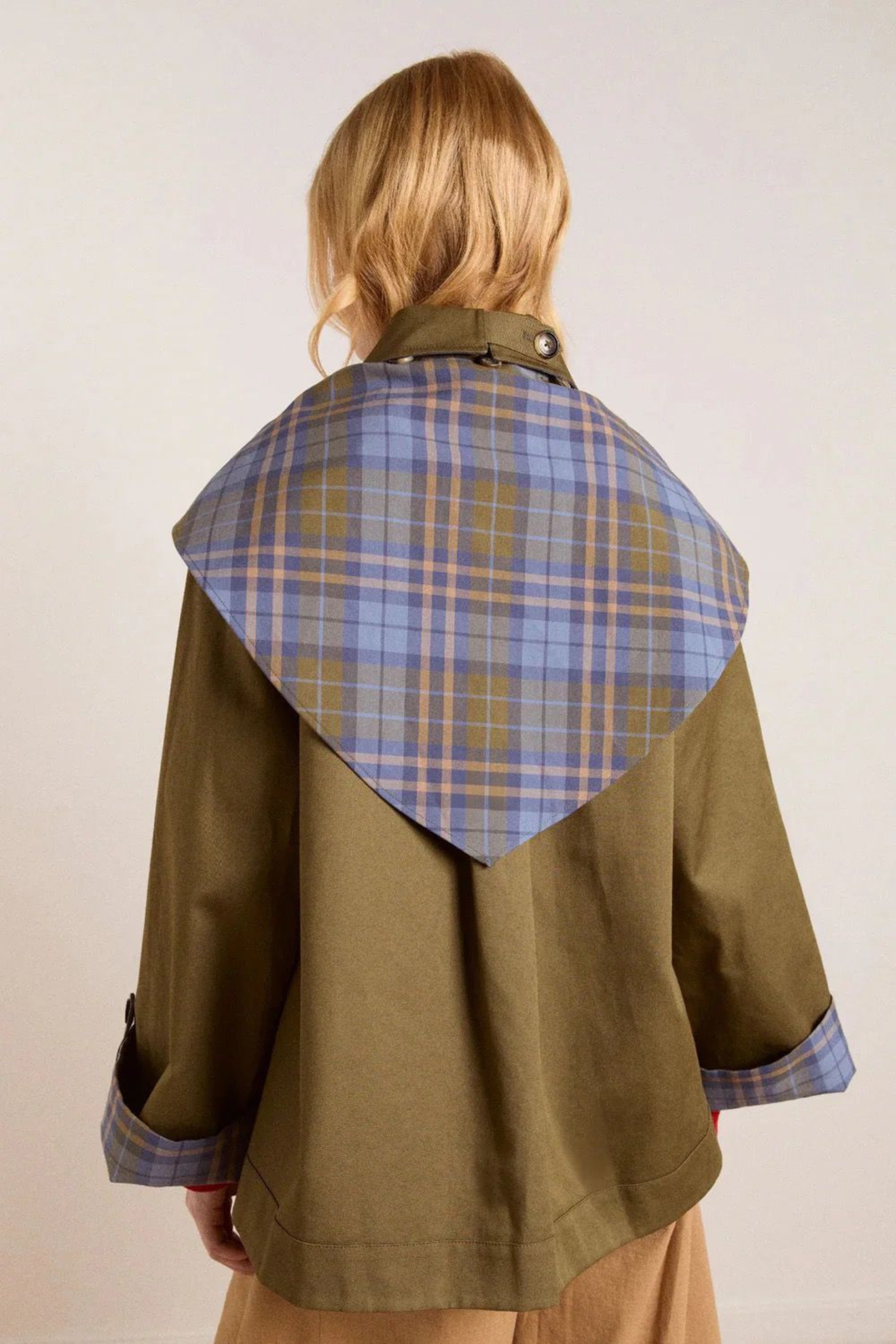Reversible Crop Trench Coat – Chic Layered Style