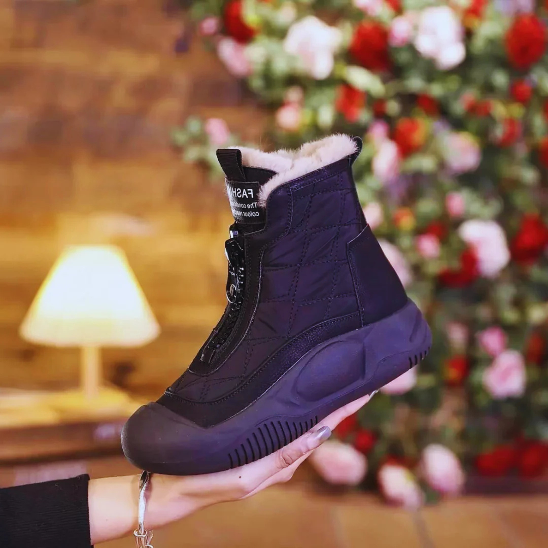 Sleek Leather Ankle Boots for Chic Urban Style