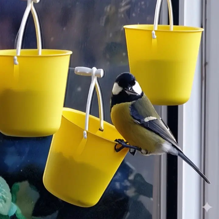 GardenGlow™ - Rotatable Bird Feeder Station for Stylish Gardens