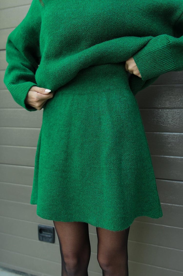 Chic Knit Sweater & Mini Skirt Set for Cozy Fall Style