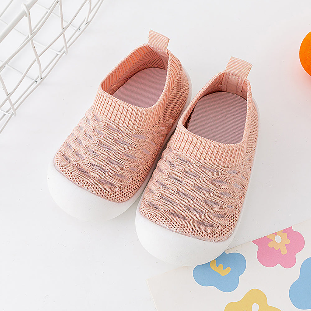 BabyBreeze™ - Soft Cooling Baby Booties for First Steps