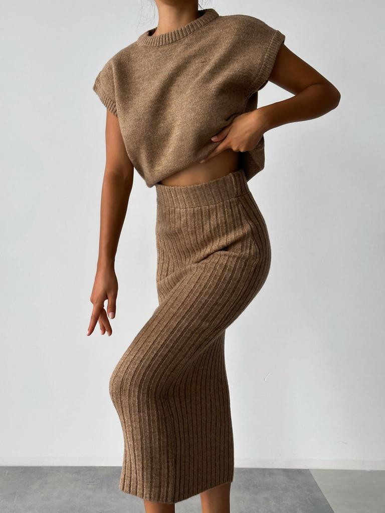 Knit Short Sleeve Sweater & Ribbed Midi Skirt Set