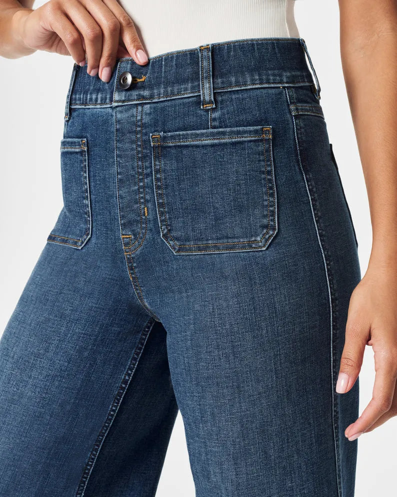 Women's high-waisted wide-leg jeans