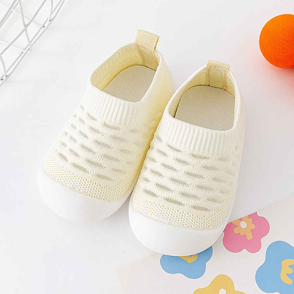 BabyBreeze™ - Soft Cooling Baby Booties for First Steps