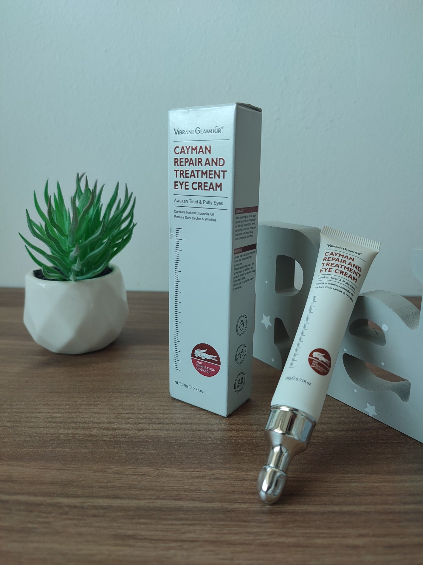 EyeShine™ - Hydrating Eye Cream for Radiant Skin