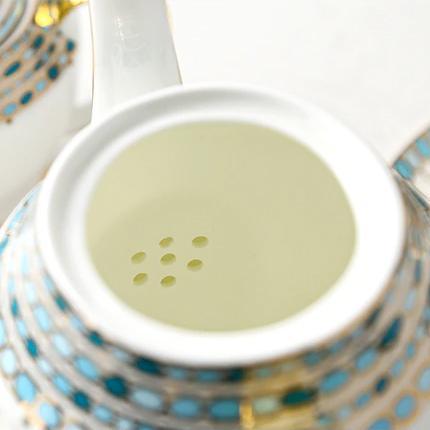 Elegant Ceramic Tea Set for Cozy Gatherings