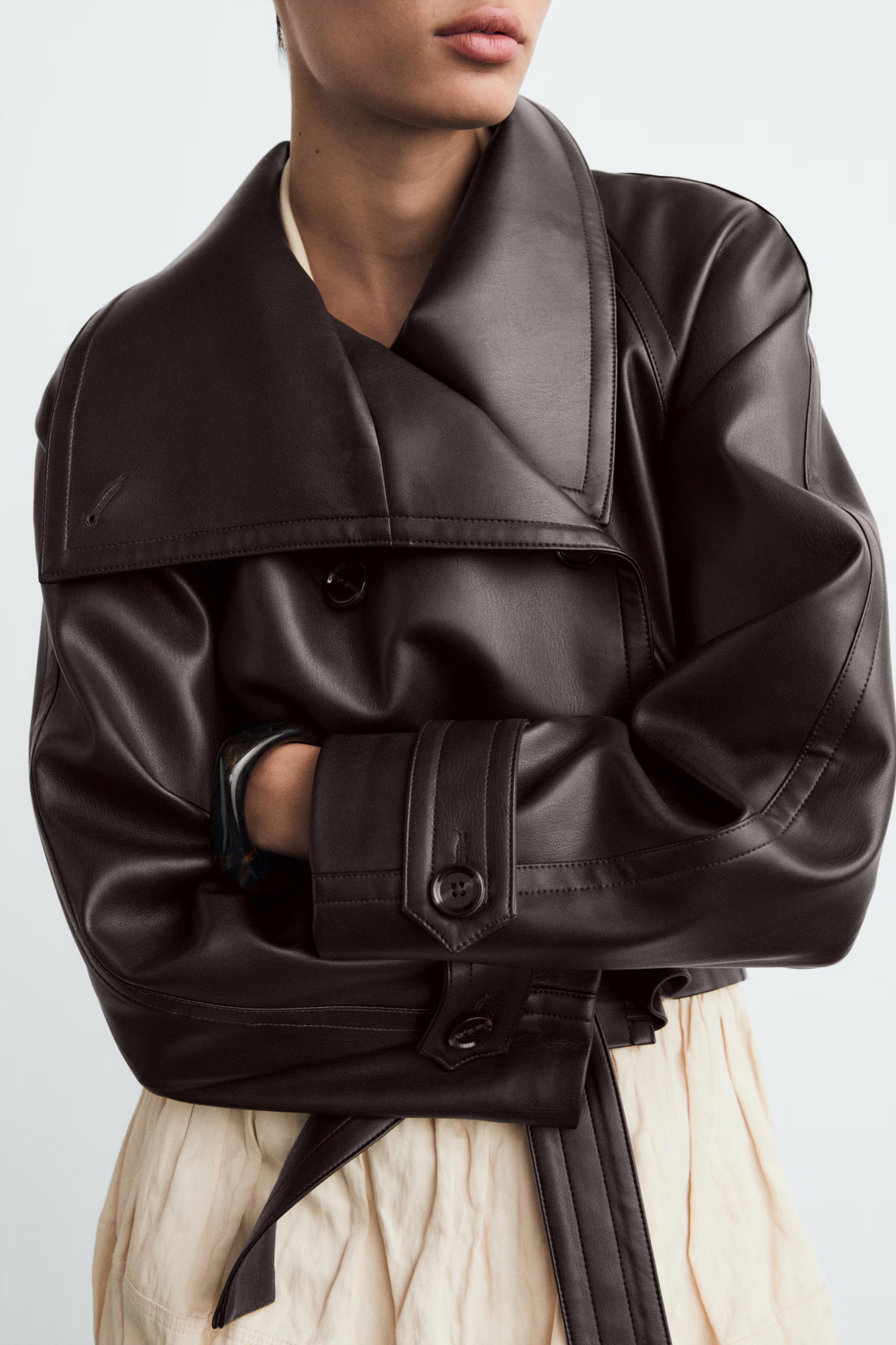 Sleek Lightweight Windbreaker Jacket