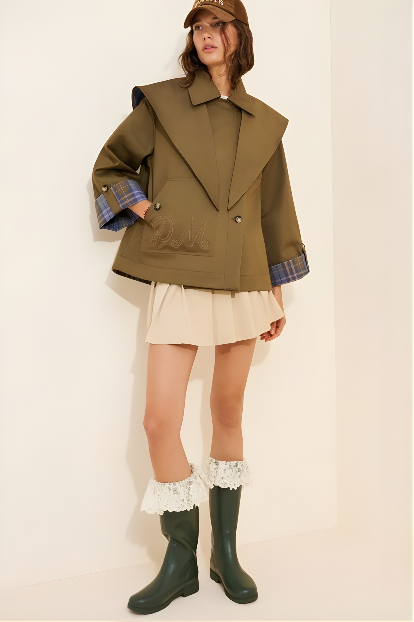 Reversible Crop Trench Coat – Chic Layered Style