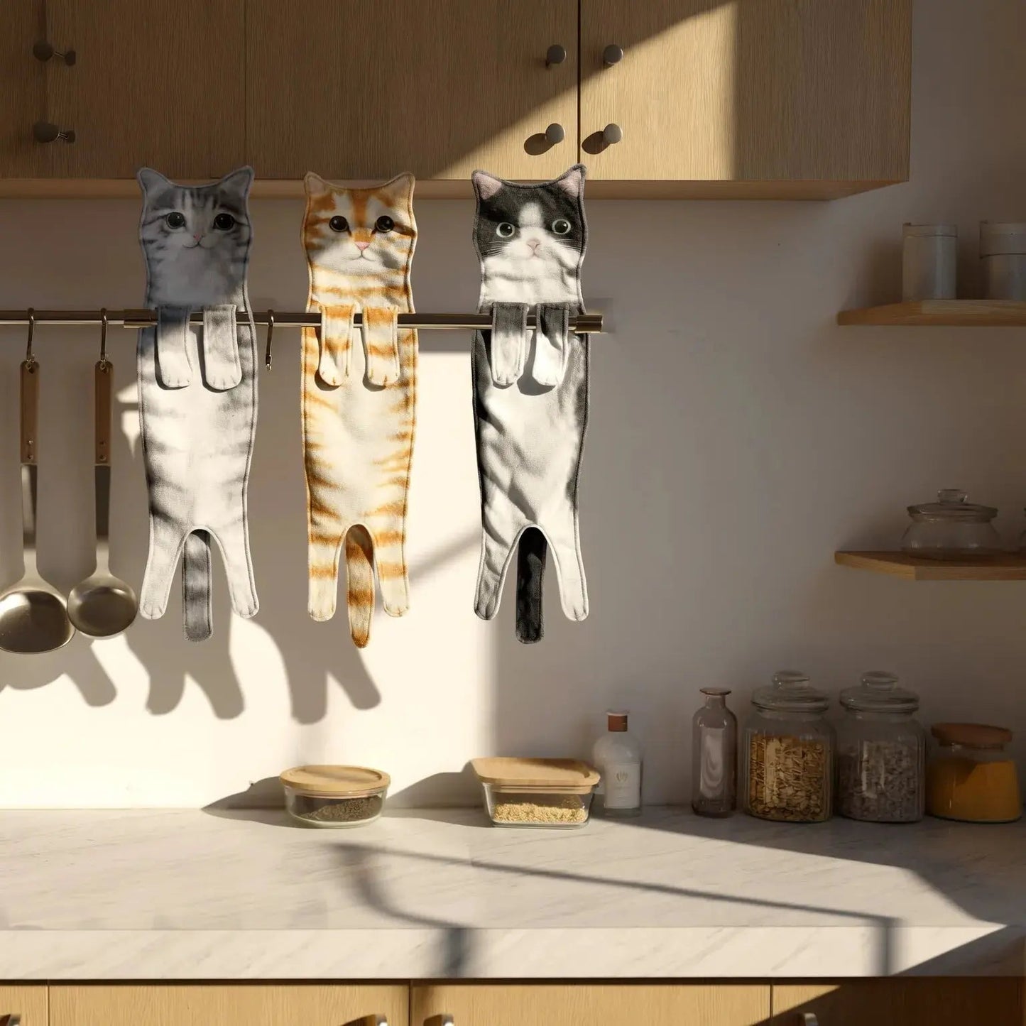 CozyNest™ - Cat Motif Soft Cotton Towel