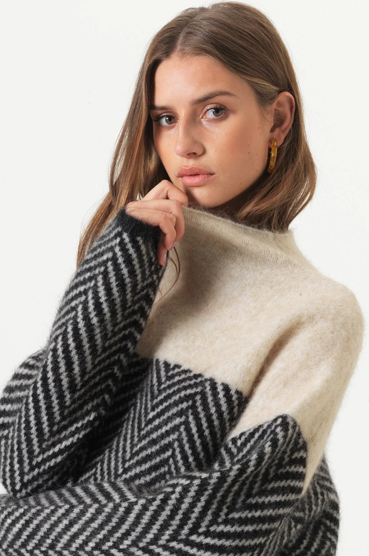 Cozy Chunky Knit Turtleneck Sweater