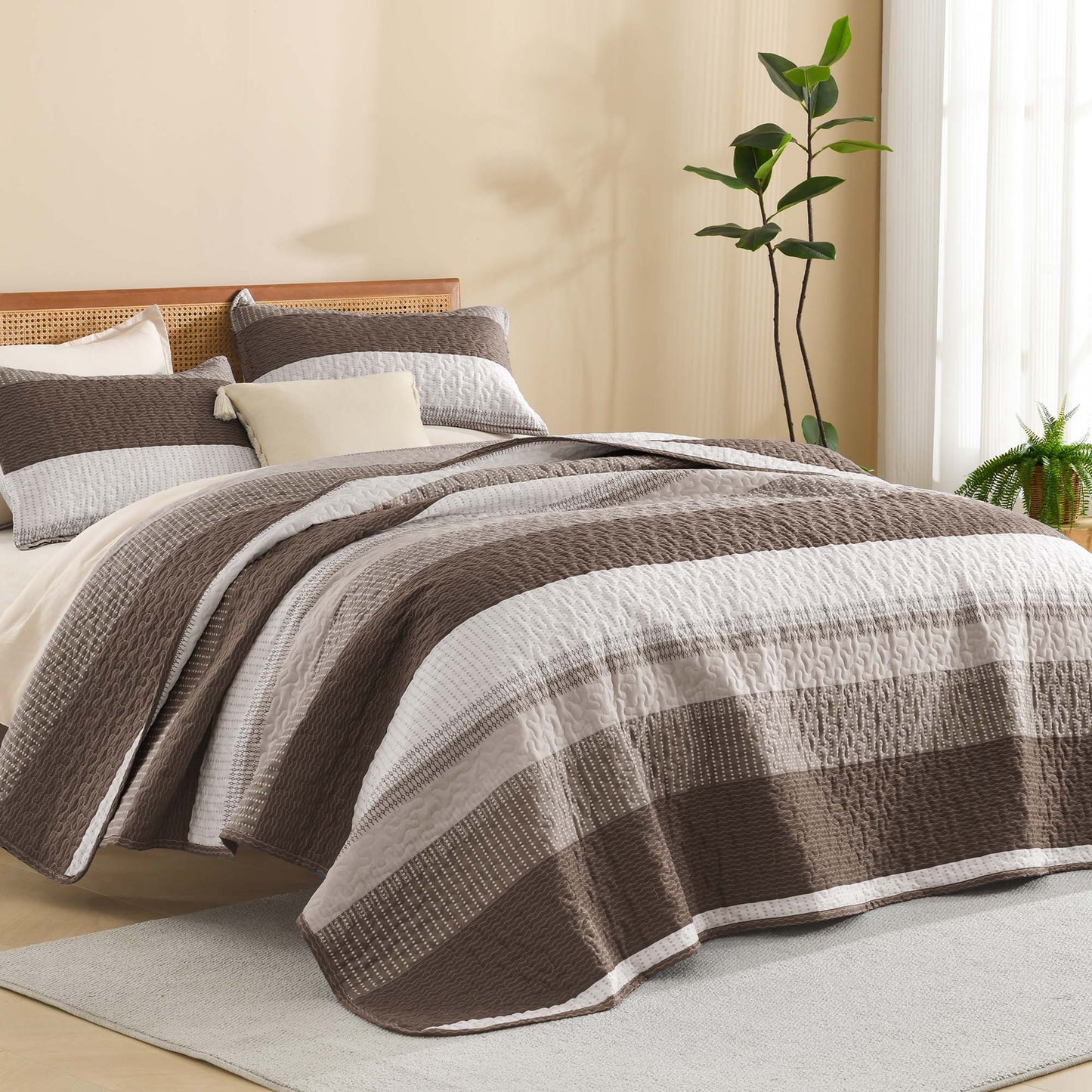 Striped Quilt Set with Cozy Cloudlike Comfort