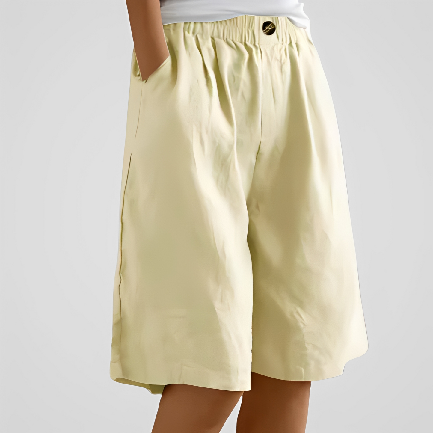 Women’s Lightweight Loose Summer Shorts with Modern Comfortable Style