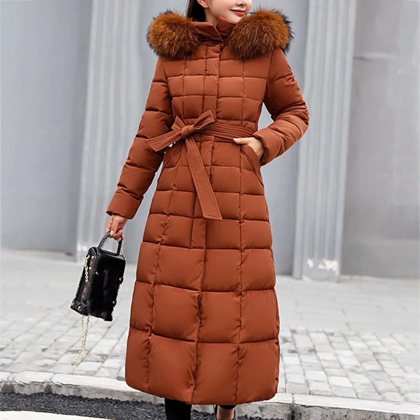 Stylish Long Puffer Coat with Faux Fur Collar