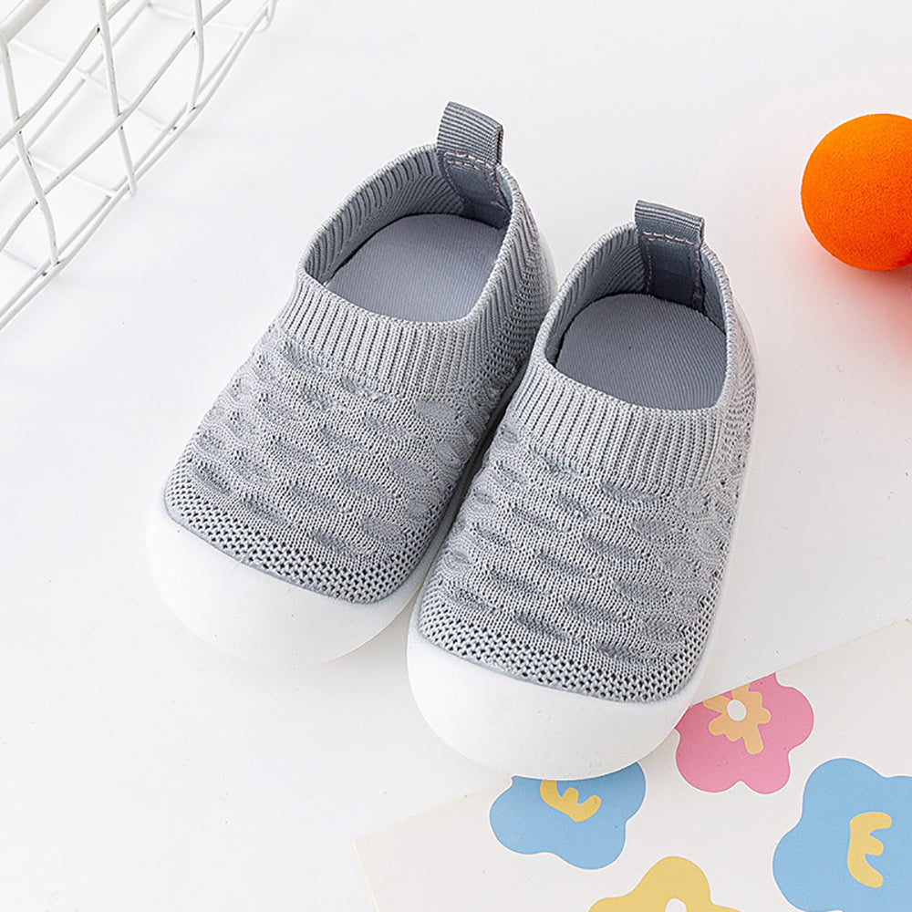 BabyBreeze™ - Soft Cooling Baby Booties for First Steps