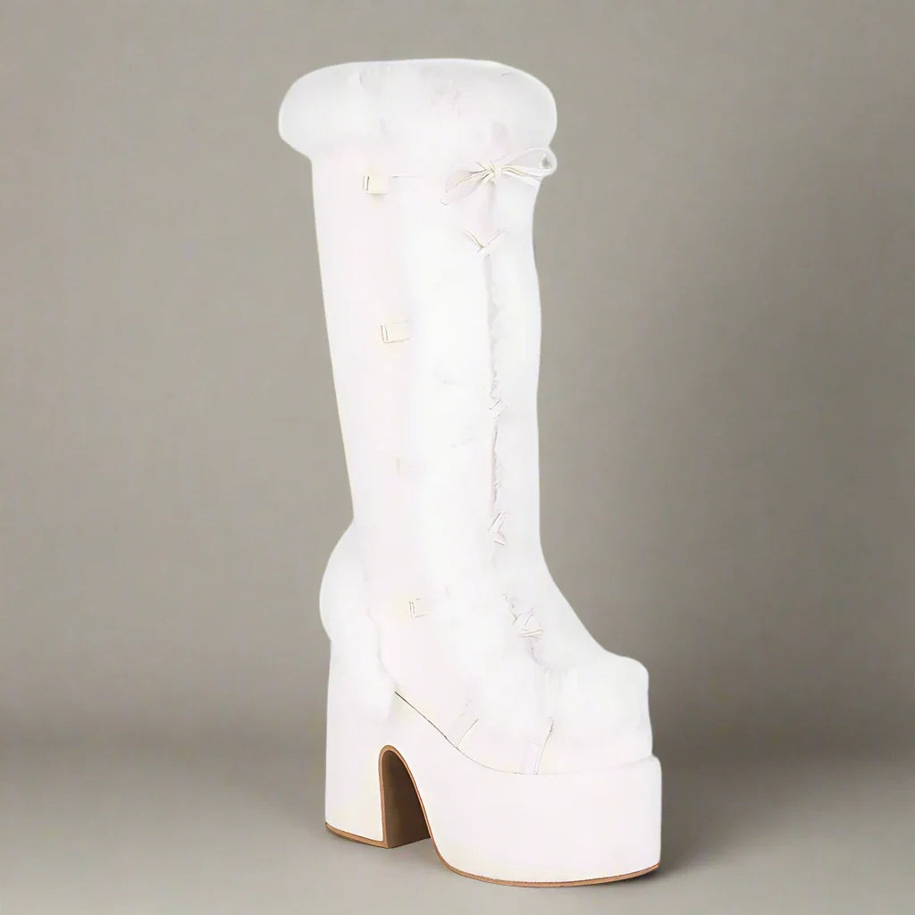 Cozy Chunky Platform Boots for Winter Style