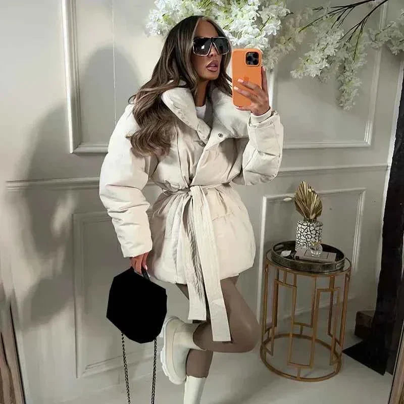 Women's Belted Puffer Coat with Wide Collar and Cozy Lining