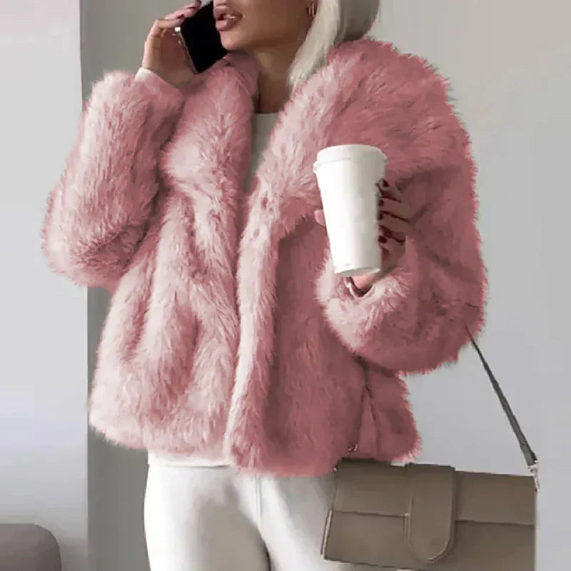 Luxurious Faux Fur Short Jacket – Chic & Cozy