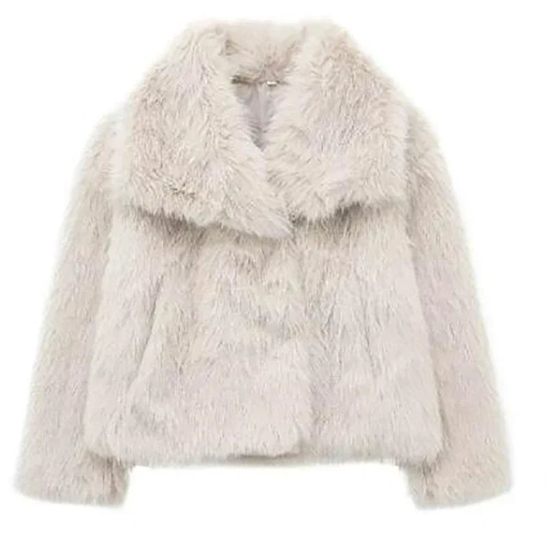 Luxurious Faux Fur Short Jacket – Chic & Cozy
