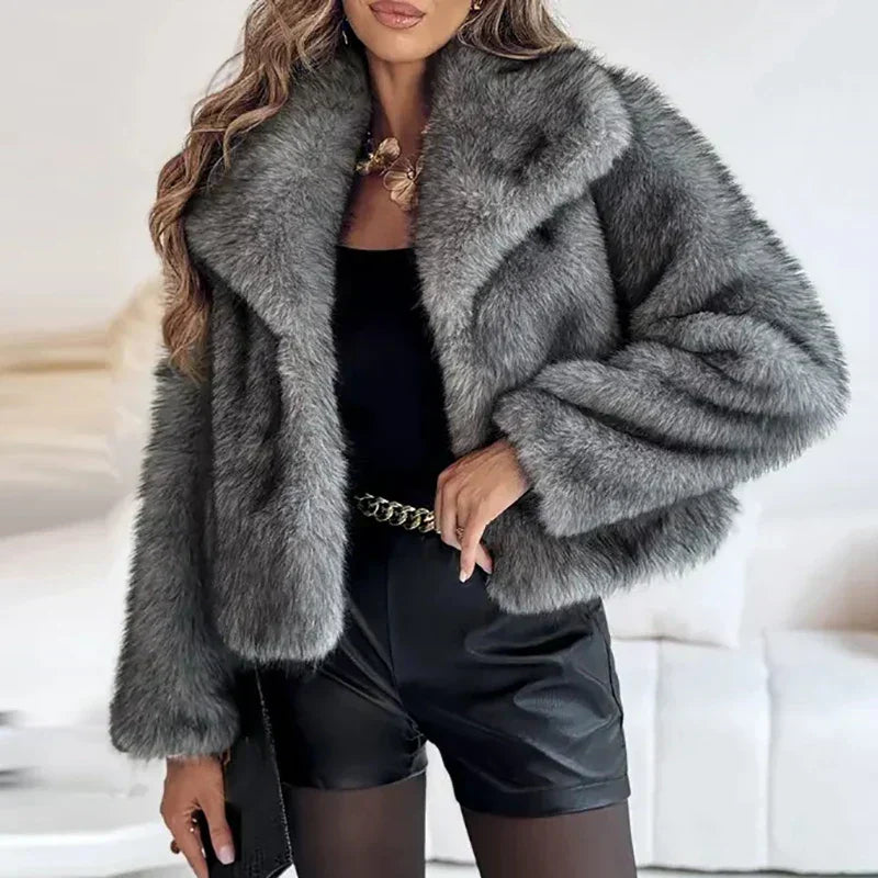 Luxurious Faux Fur Short Jacket – Chic & Cozy