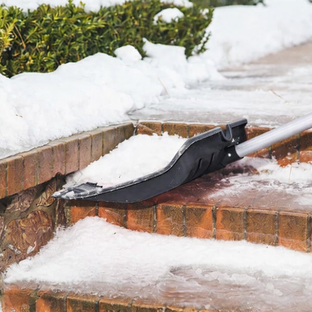 FrostGuard™ - Ergonomic Snow Shovel for Pain-Free Winter Cleanup