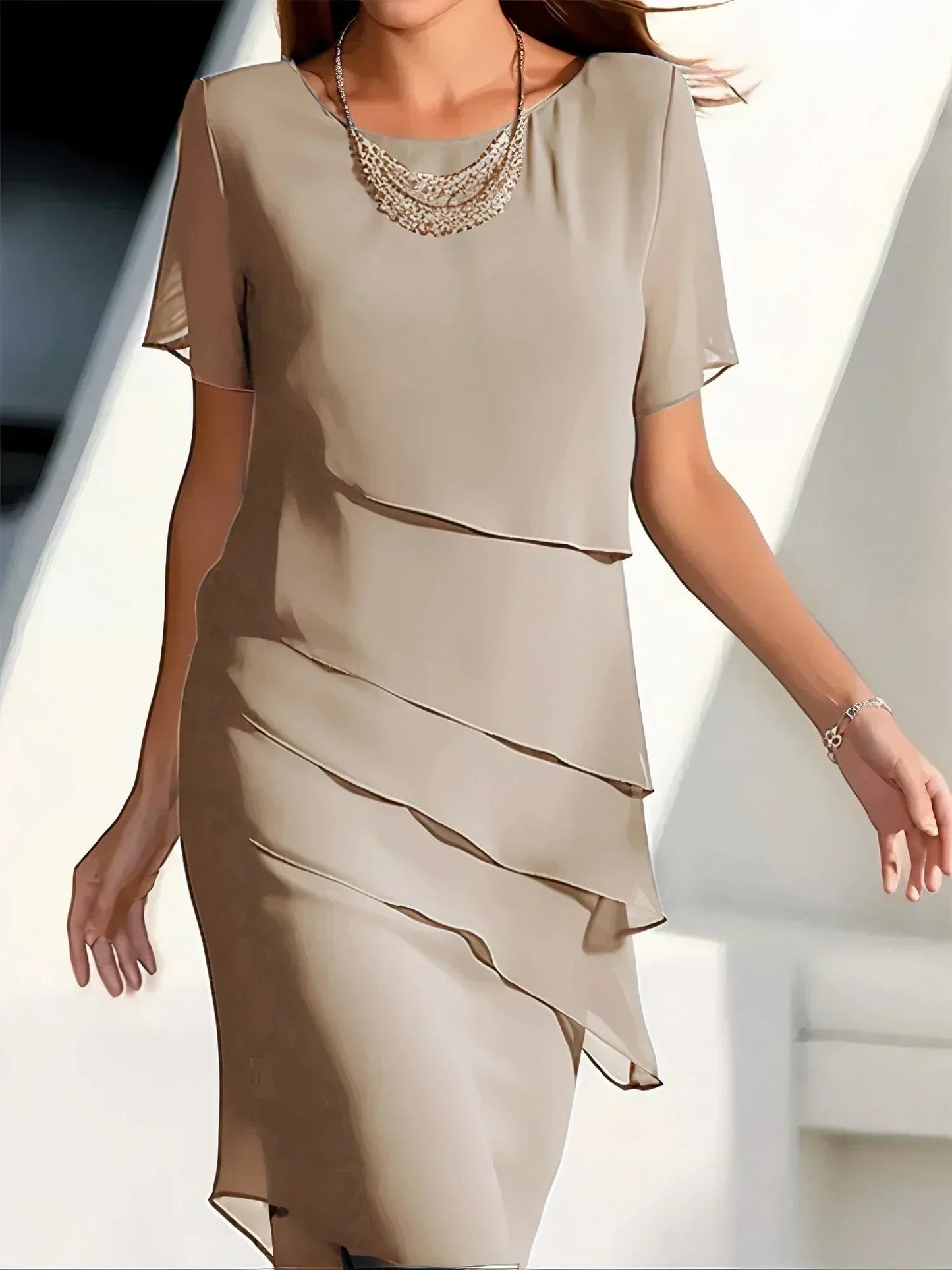 Elegant Midi Dress - Timeless Chic for Every Occasion