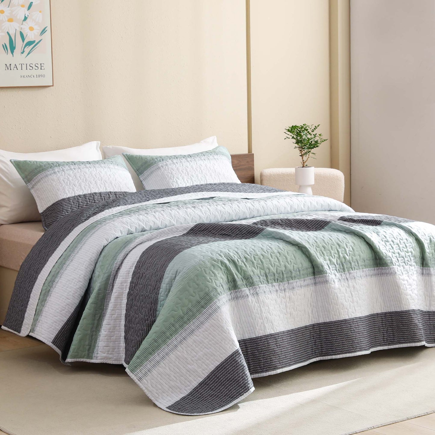 Striped Quilt Set with Cozy Cloudlike Comfort