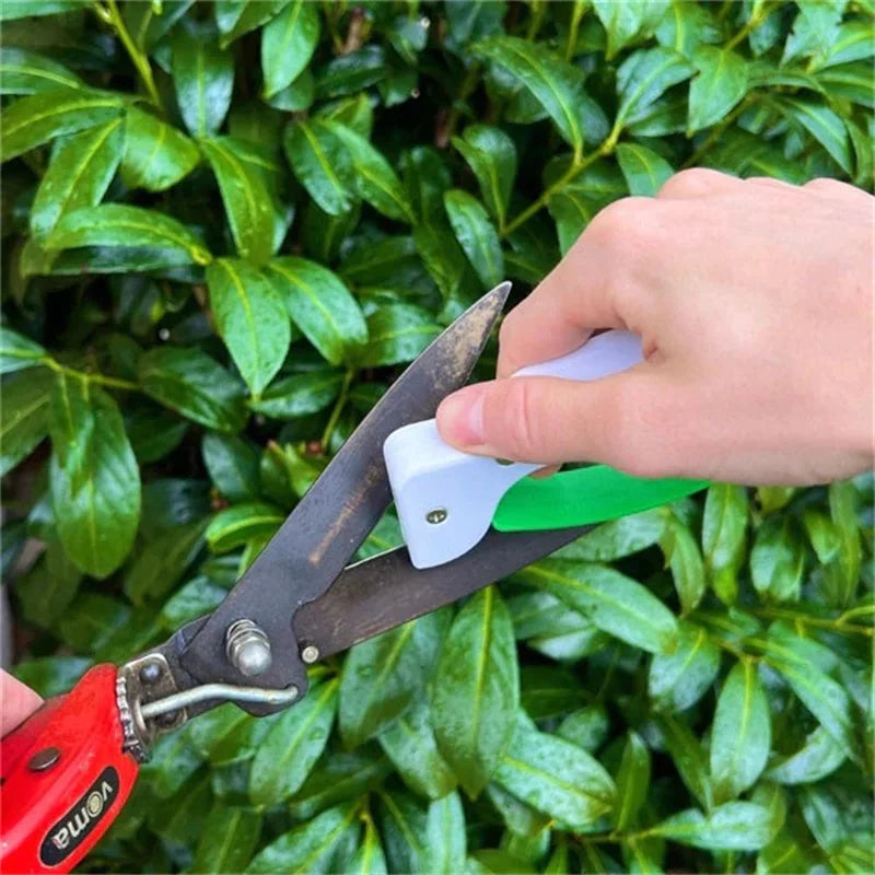 BladeGuard Pro™ - Instant Sharpener for Safe, Effortless Cutting Tools