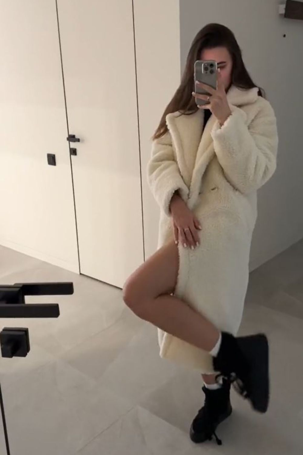 Elegant Leather High Boots for Timeless Style