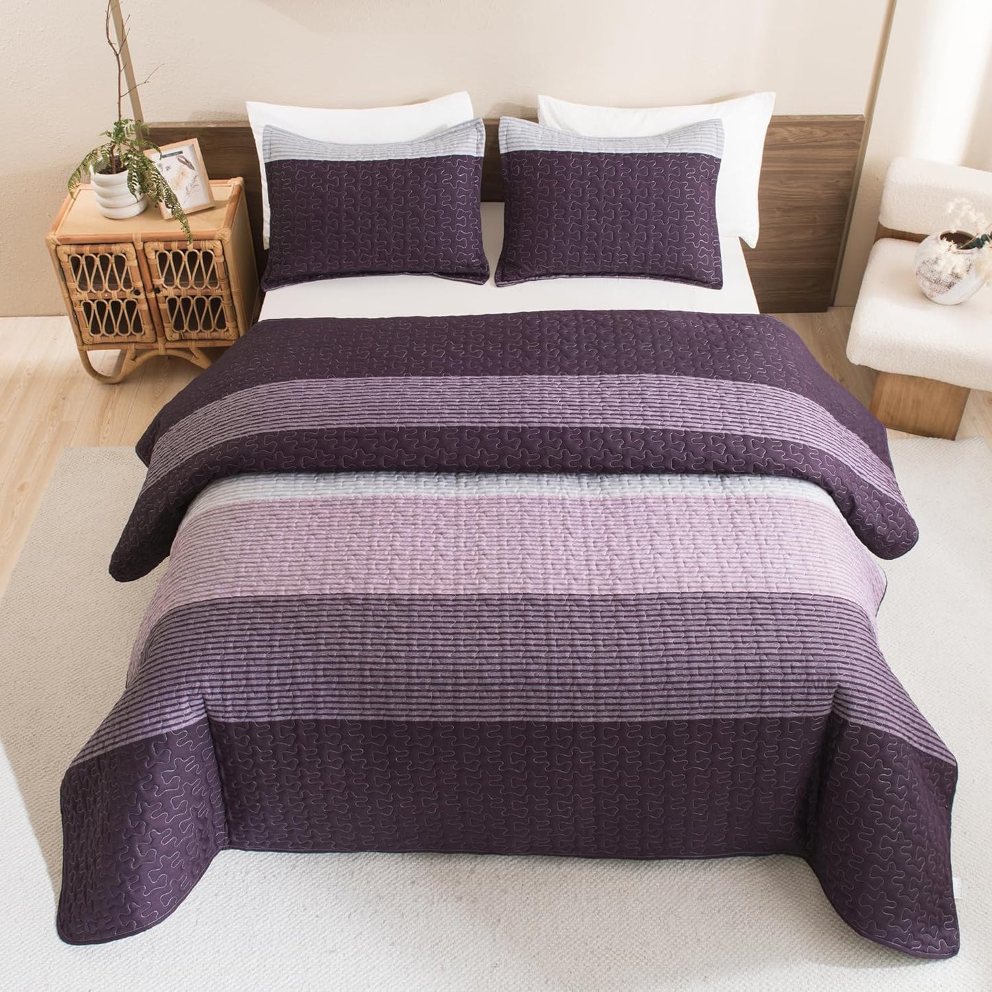 Striped Quilt Set with Cozy Cloudlike Comfort