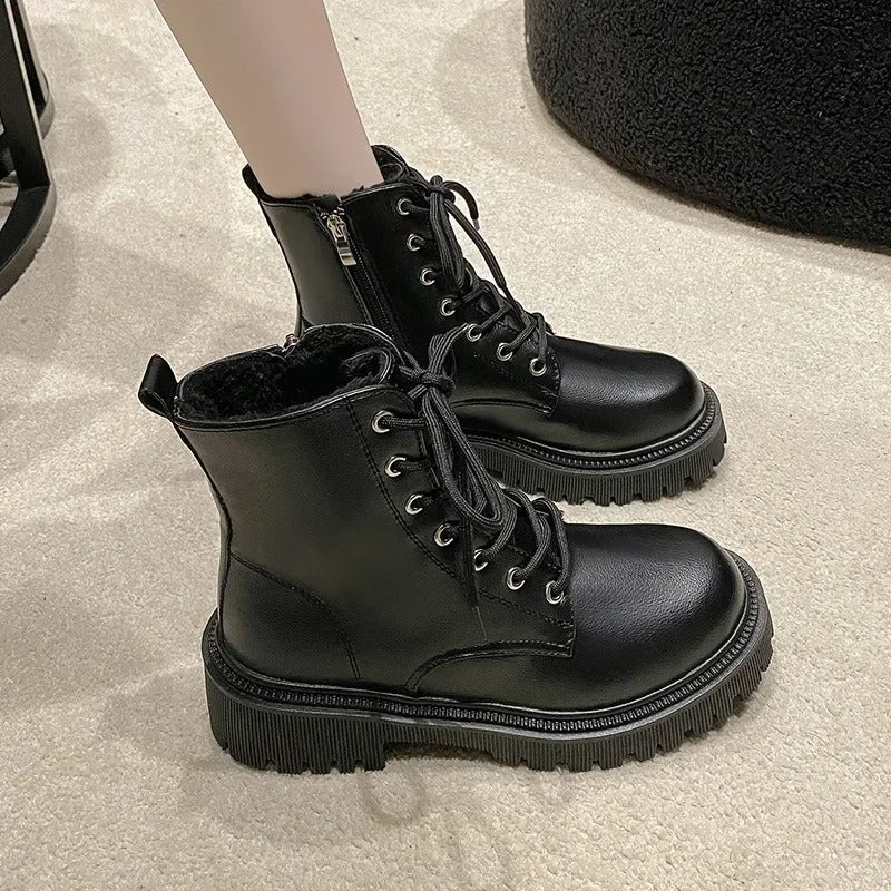 Warmova™ - Cozy Fleece-Lined Women's Ankle Boots