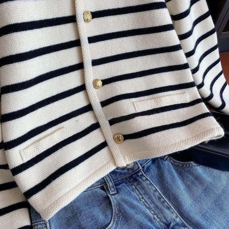 Cozy Striped Knit Sweater for Fall Layers