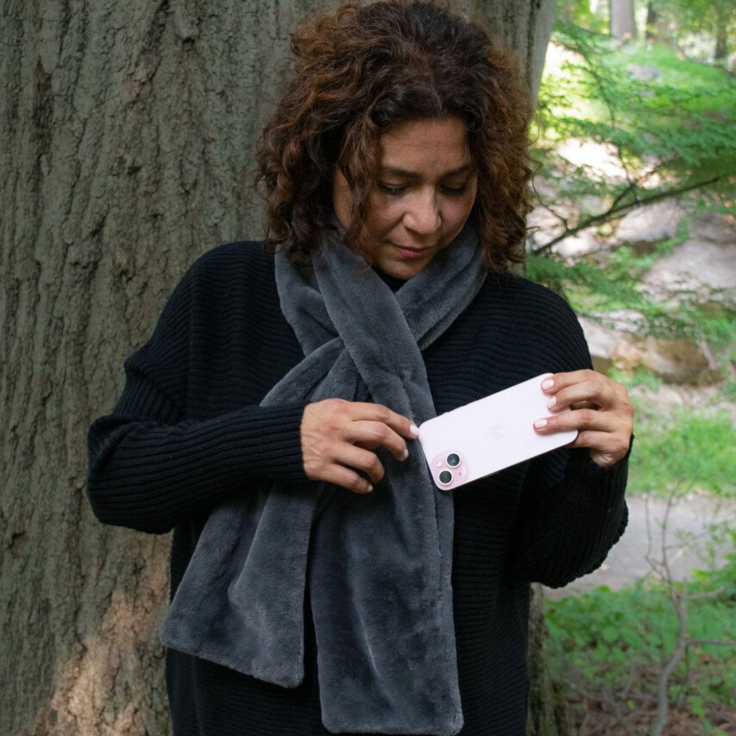 CozyNest™ - Faux Fur Pull-Through Scarf with Hidden Pocket
