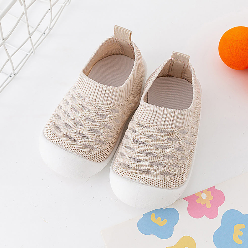 BabyBreeze™ - Soft Cooling Baby Booties for First Steps