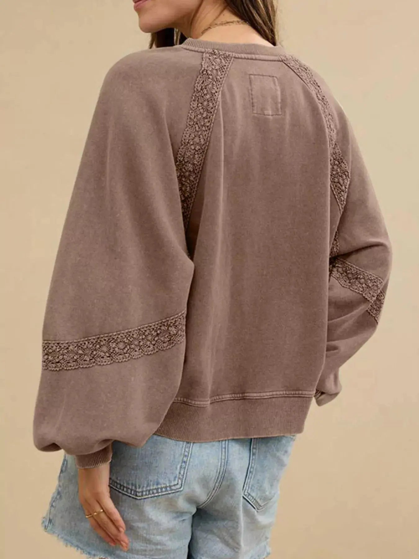 Cozy Lace Detail Sweatshirt for Casual Chic Looks