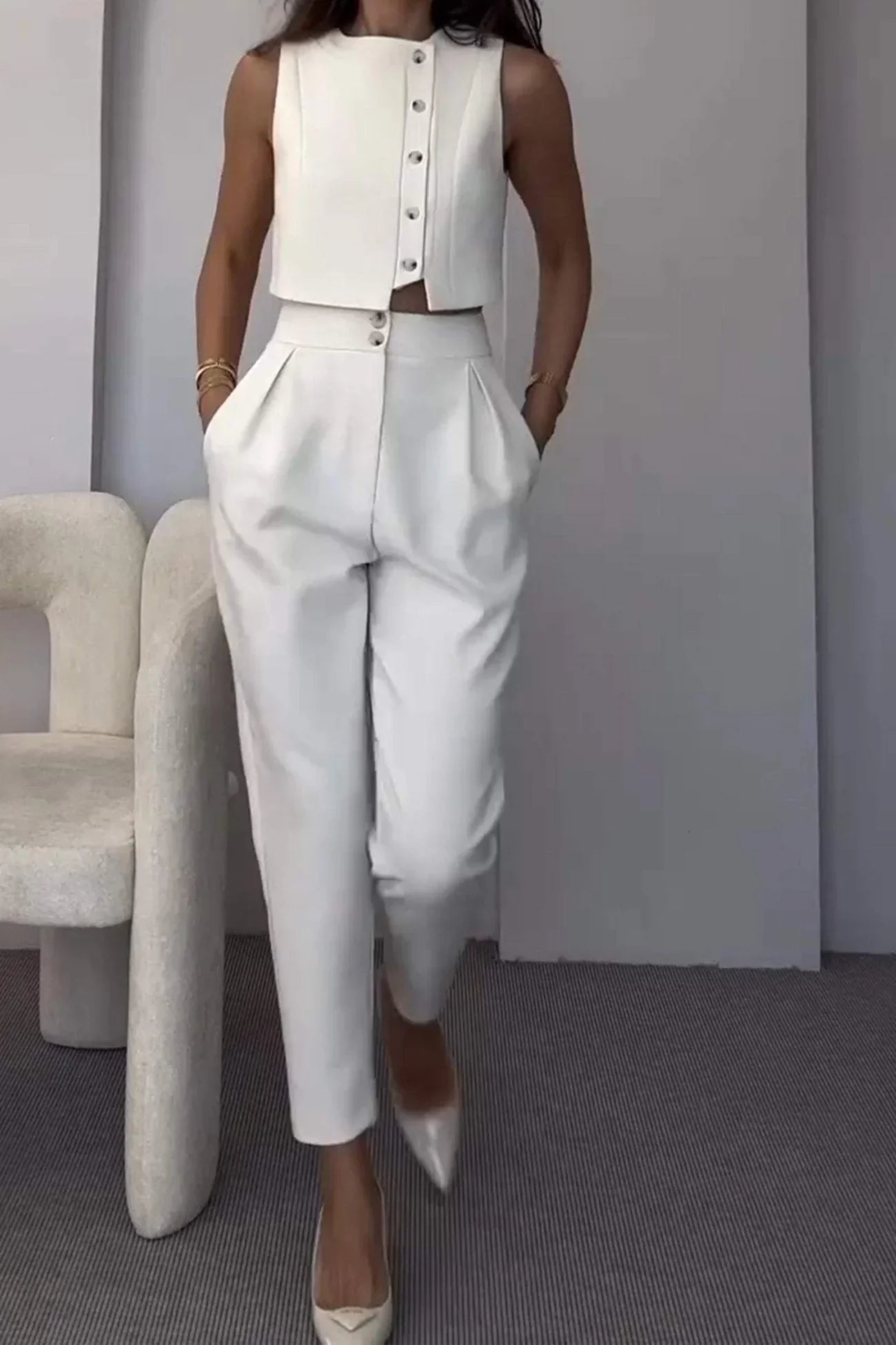 Sleek Tailored Blazer for Effortless Confidence