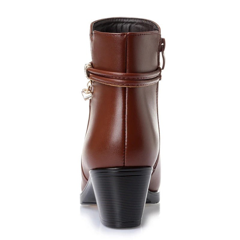 Elegant Fleece-Lined Ankle Boots with Side Zipper Closure