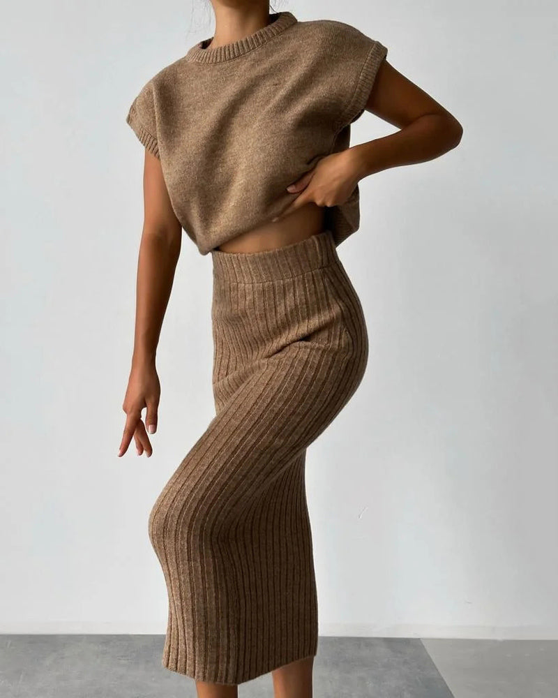 Chic Sleeveless Vest and Knit Skirt Two-Piece Set