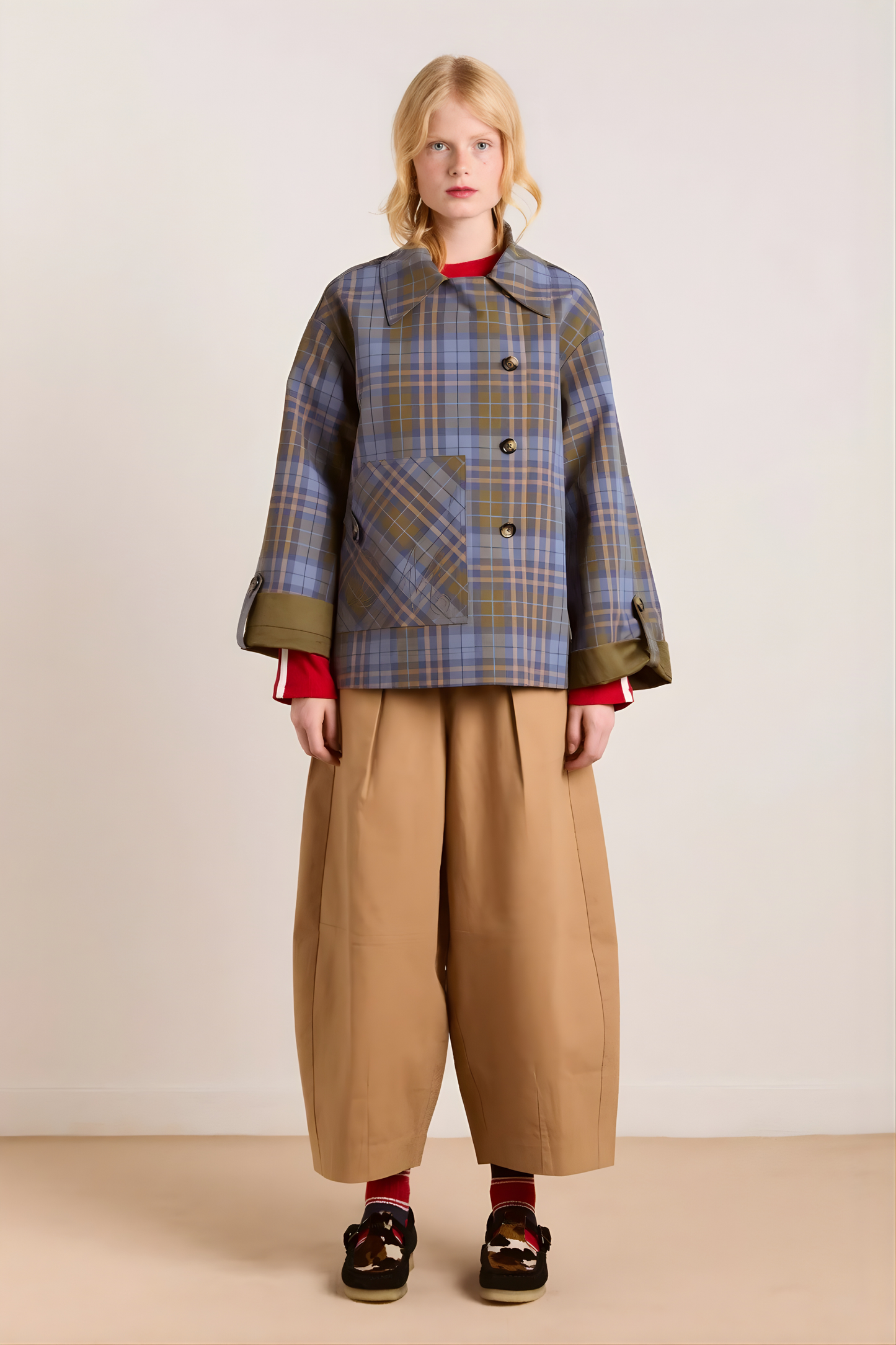 Reversible Crop Trench Coat – Chic Layered Style