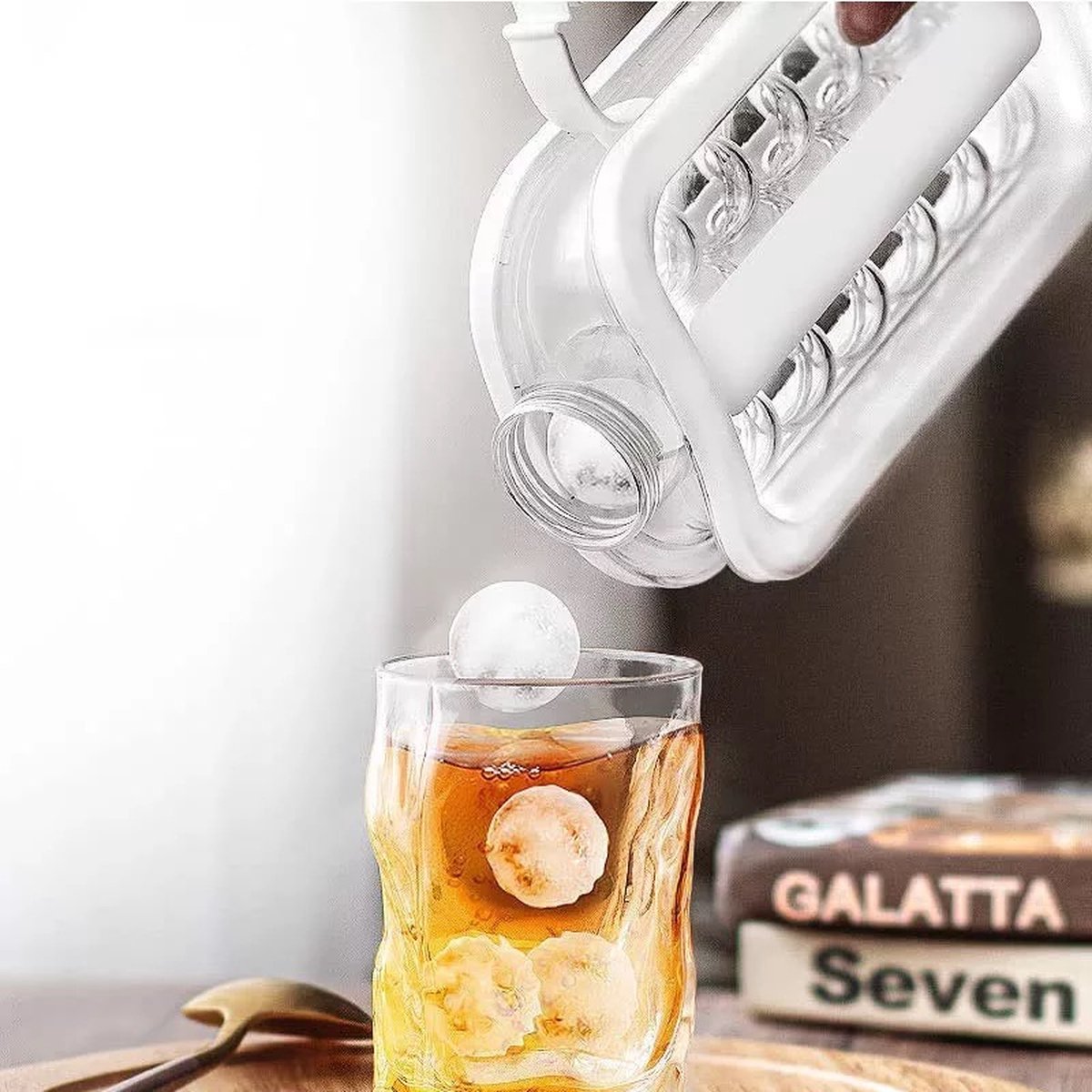 Compact Countertop Ice Cube Maker for Home and Office