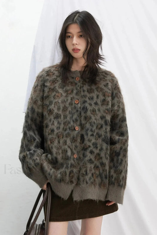 Cozy Leopard Print Single Breasted Cardigan