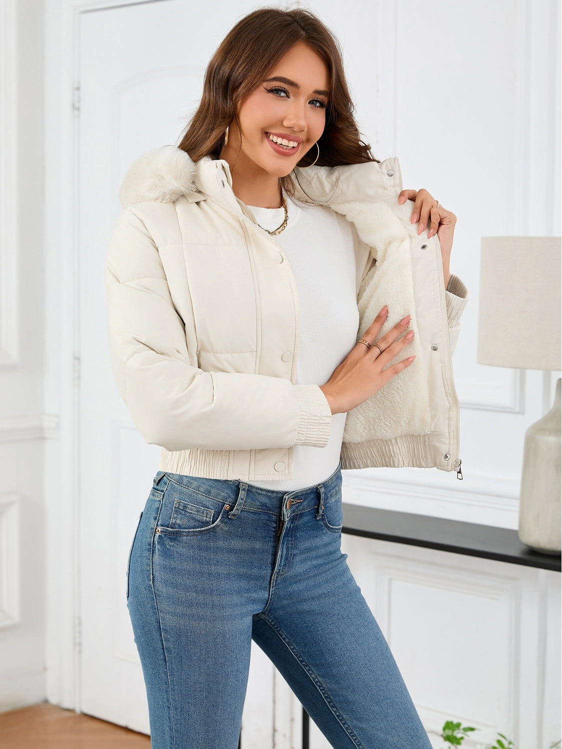 Cozy Padded Winter Jacket with Fur Hood and Pockets