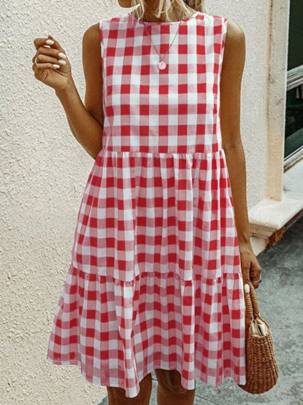 Effortless Plaid Sleeveless Mini Dress with Pleated Details