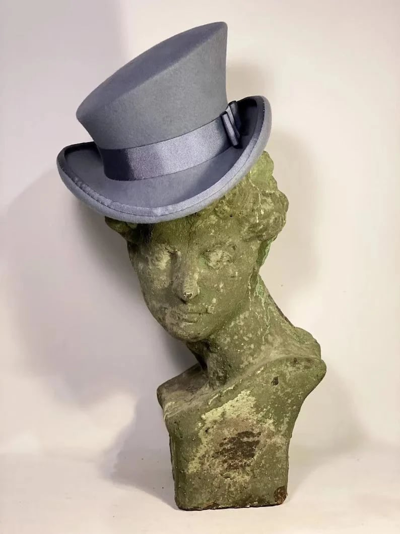Sleek Twist Knit Hat for Effortless Style