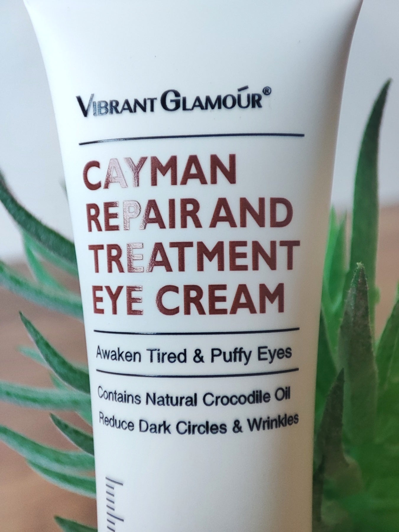 EyeShine™ - Hydrating Eye Cream for Radiant Skin