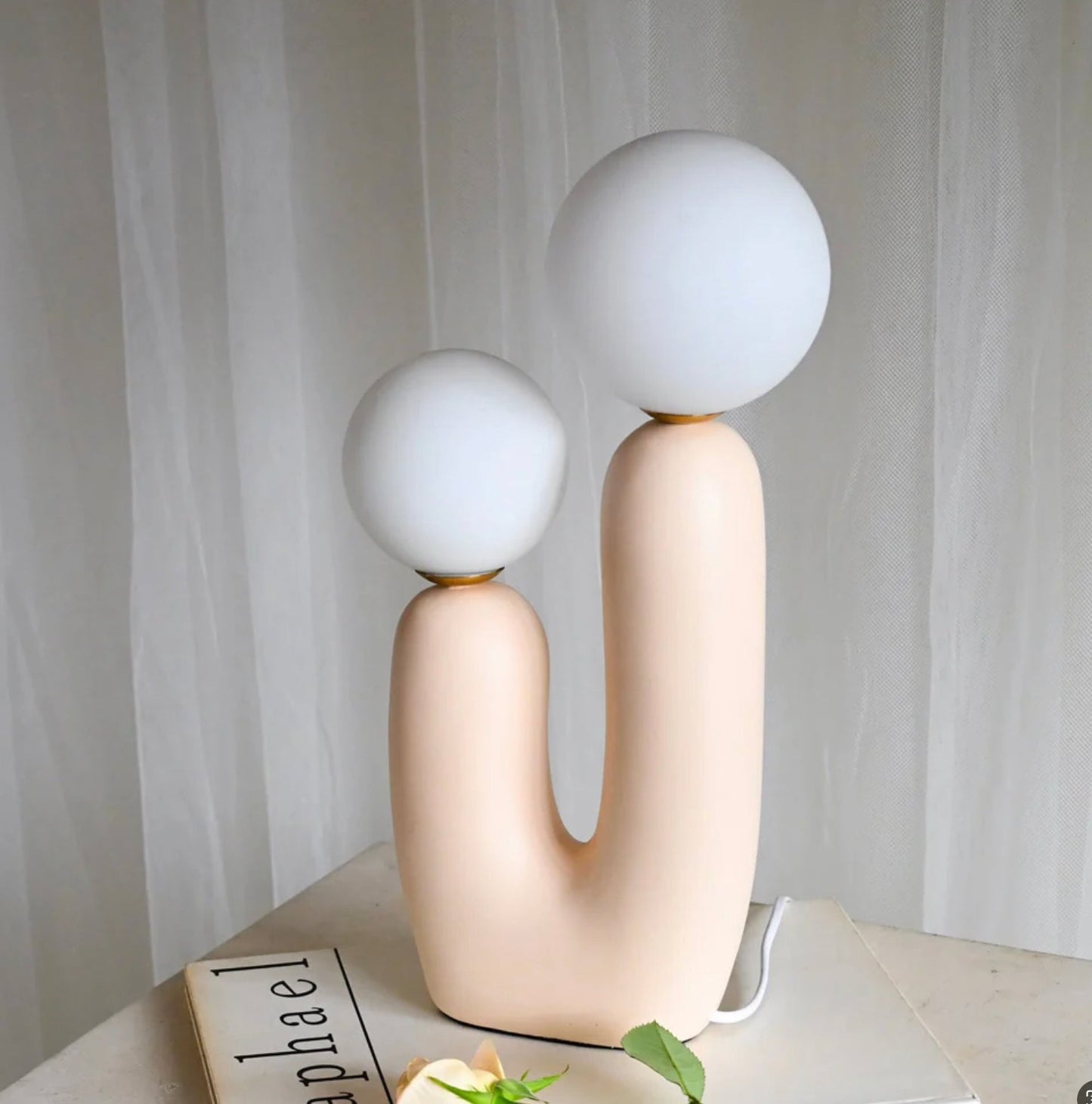 Elegant Luxury Table Lamp for Cozy Home Lighting