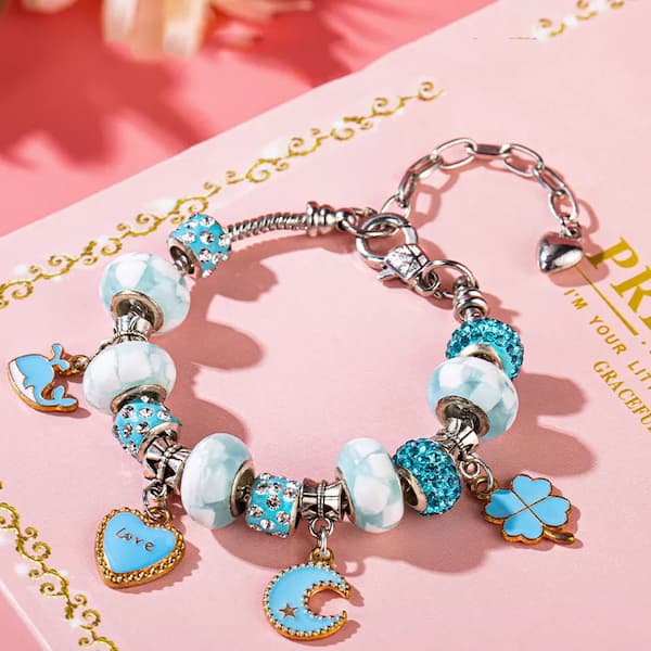 CharmCrafters - Boost Creativity and Confidence with Custom Bracelets